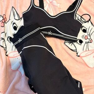 ALO Yoga Black and White Sports Bra Set